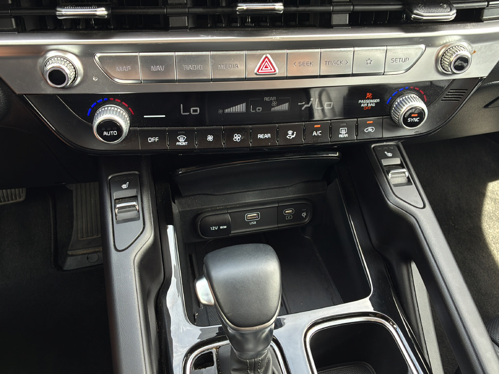 Used 2025 Kia Telluride S FWD image 22