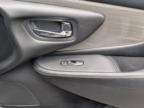 Used 2017 Nissan Murano SL w/ SL Technology Package FWD image 23