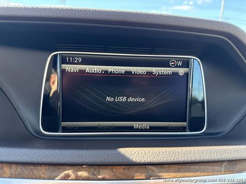 Used 2014 Mercedes-Benz E 350 4MATIC Sedan image 20