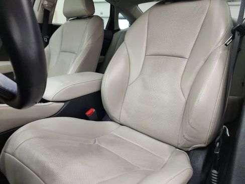 Used 2023 Honda Accord Touring image 13