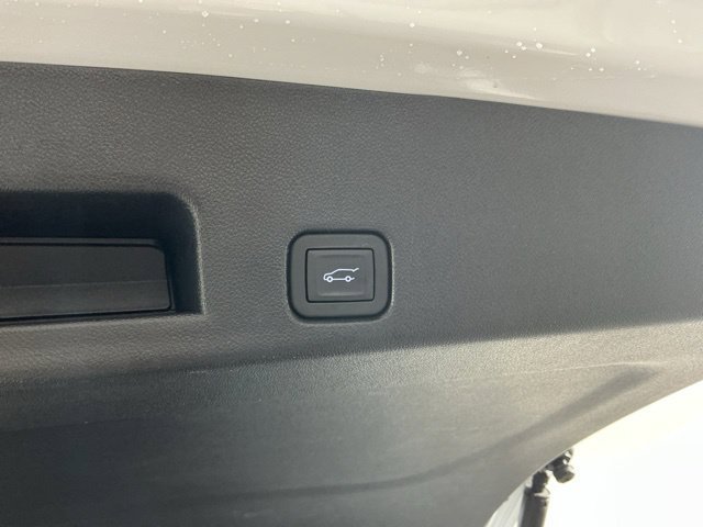 Used 2025 GMC Acadia AT4 w/ Luxury Package AWD/4WD image 34
