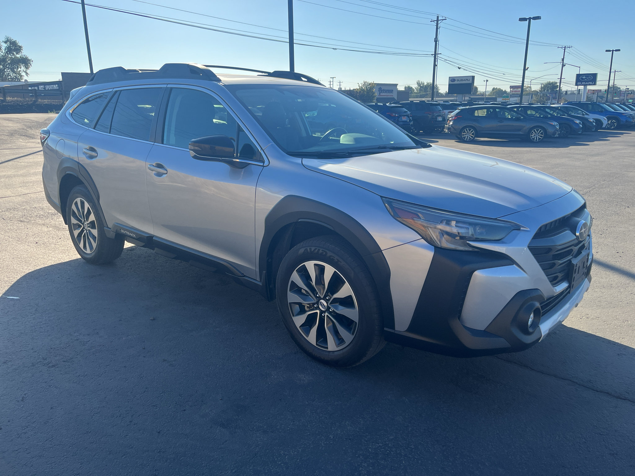 Used 2024 Subaru Outback Limited AWD/4WD image 3