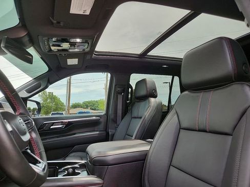 Used 2026 Chevrolet Tahoe RST w/ Comfort Package AWD/4WD image 16