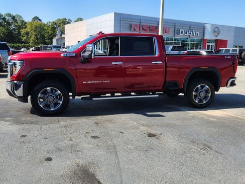 New 2026 GMC Sierra 3500 SLT w/ SLT Convenience Package AWD/4WD image 2