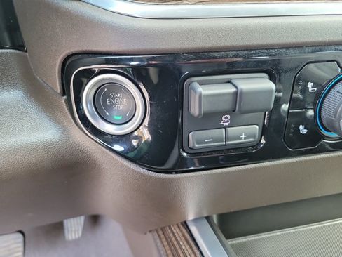 Used 2025 Chevrolet Silverado 1500 LT Trail Boss w/ LT Trail Boss Premium Package AWD/4WD image 21