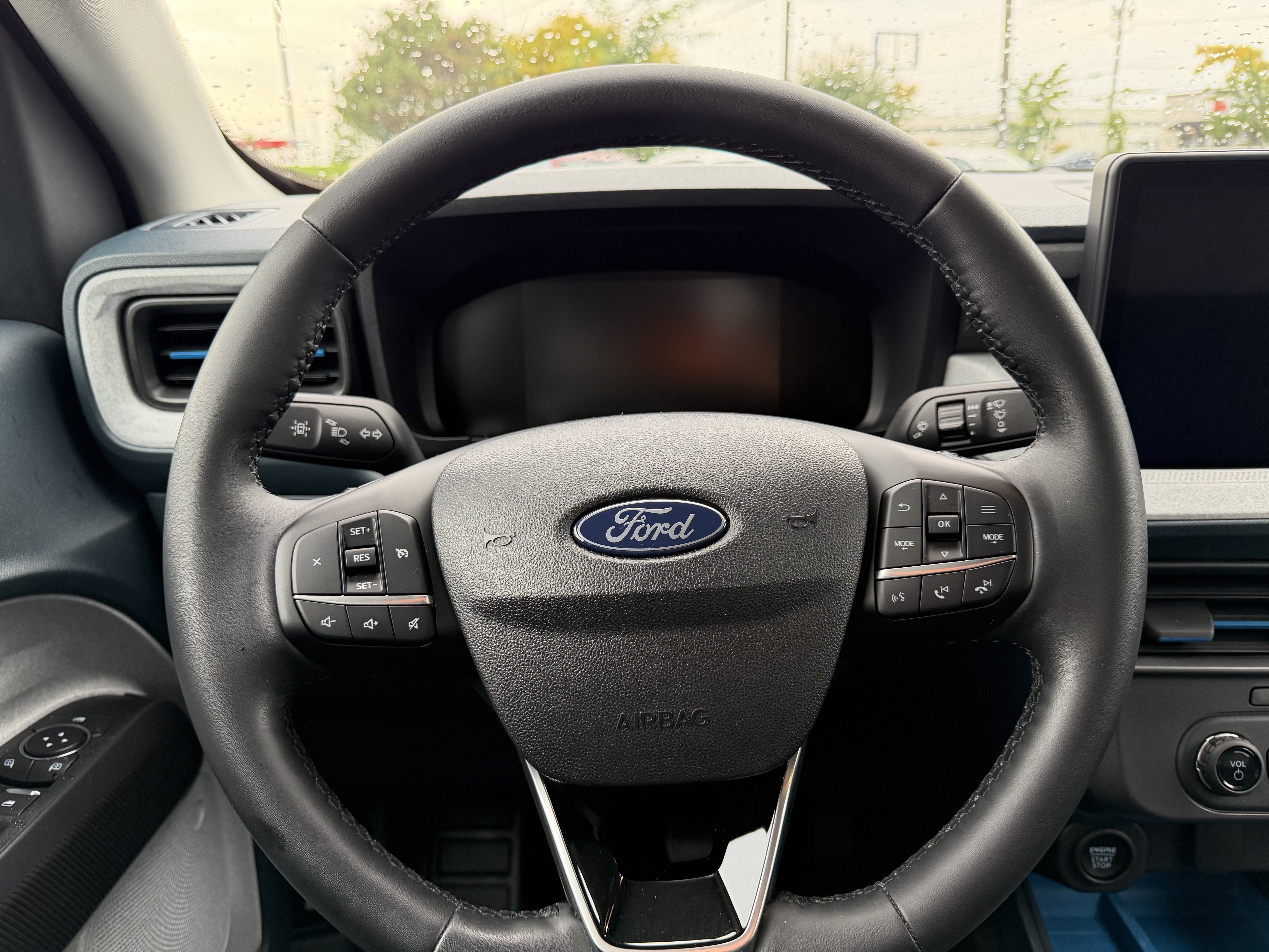 Used 2025 Ford Maverick XLT w/ XLT Luxury Package AWD/4WD image 15