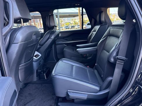 Used 2025 Lincoln Navigator Reserve w/ Jet Appearance Package AWD/4WD image 17
