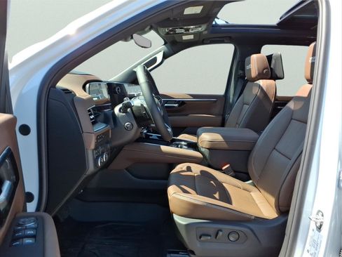 New 2026 Chevrolet Tahoe High Country AWD/4WD image 14