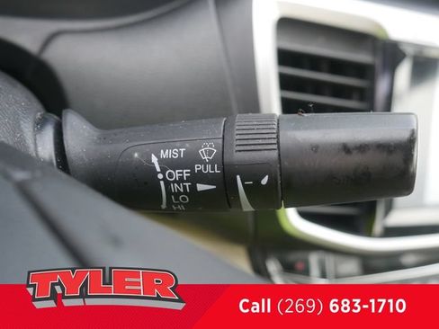 Used 2017 Honda Accord EX-L image 23