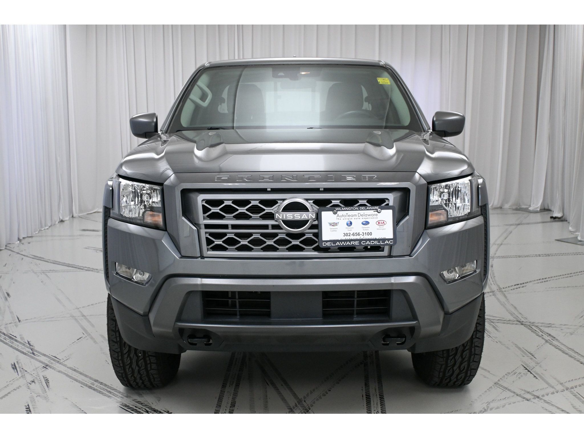 Used 2022 Nissan Frontier SV w/ Technology Package AWD/4WD image 3