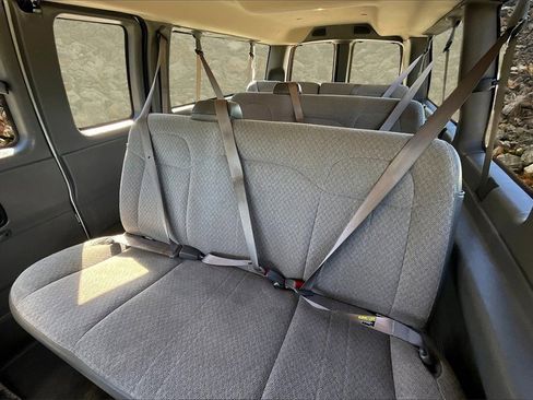 Used 2020 Chevrolet Express 3500 LT w/ LT Preferred Equipment Group image 24