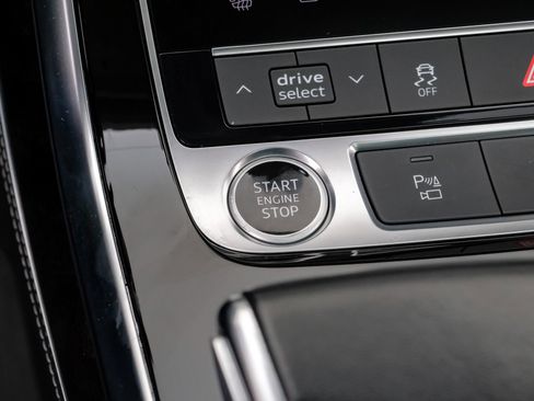 Used 2023 Audi Q8 Premium Plus w/ Premium Plus Package image 25