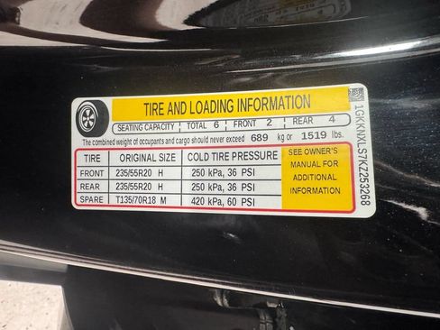 Used 2019 GMC Acadia Denali w/ Technology Package AWD/4WD image 22