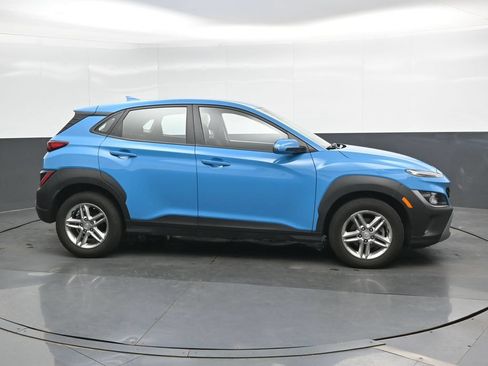 Used 2023 Hyundai Kona SE FWD image 4
