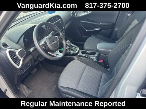 Used 2020 Kia Soul S image 3