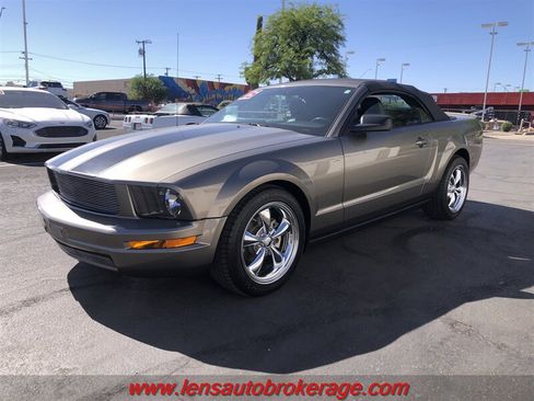 Used 2005 Ford Mustang Premium RWD image 7