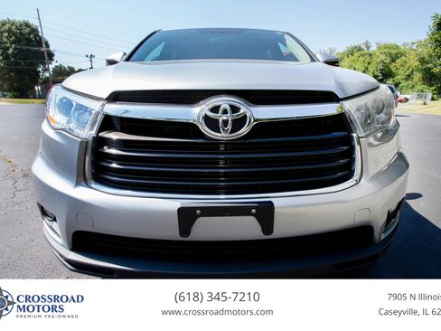 Used 2016 Toyota Highlander Plus AWD/4WD image 8