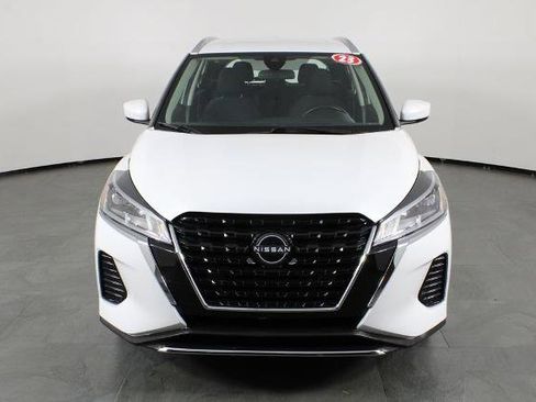 Certified 2023 Nissan Kicks SV FWD image 14