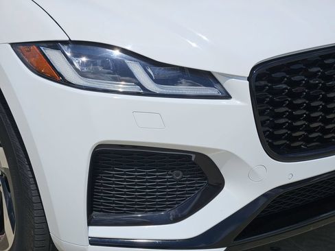 Used 2025 Jaguar F-PACE R-Dynamic S AWD/4WD image 8
