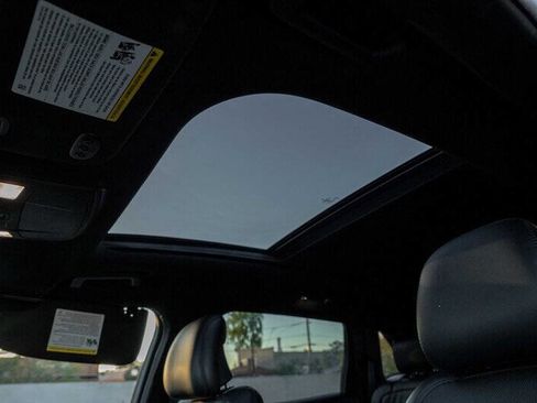 Used 2017 Lincoln MKX Reserve image 15