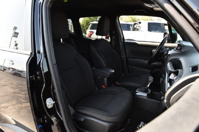 Used 2022 Jeep Renegade Altitude w/ Convenience Group AWD/4WD image 20