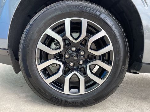 Used 2024 Ford Maverick Lariat image 24