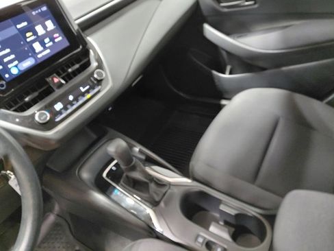 Used 2024 Toyota Corolla LE image 23