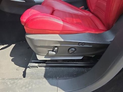 Used 2022 Alfa Romeo Stelvio Veloce image 23