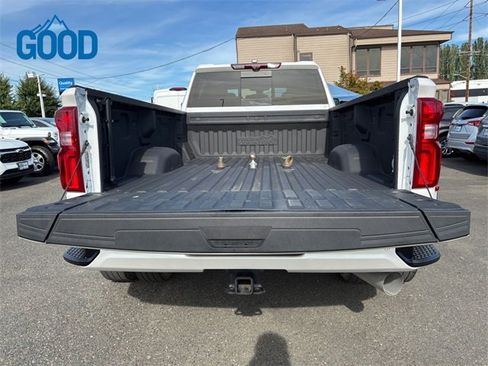 Used 2022 Chevrolet Silverado 3500 High Country image 34