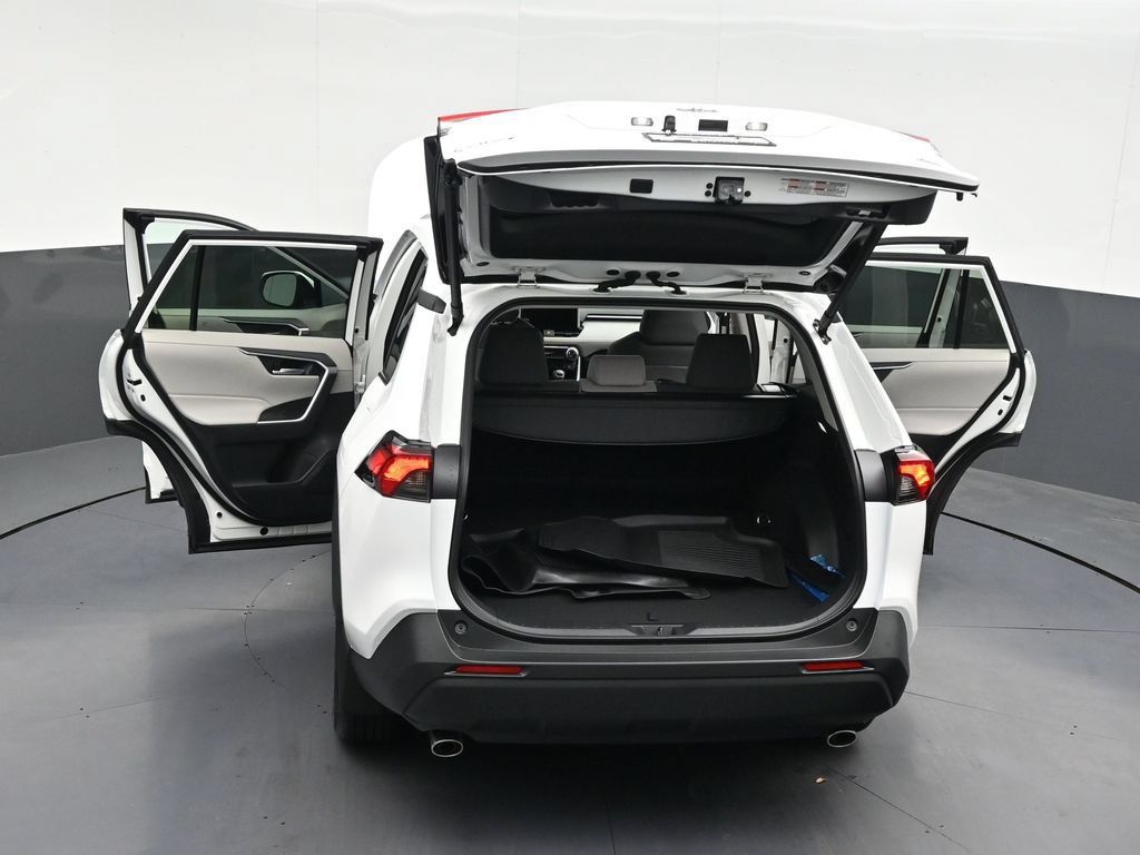 Used 2025 Toyota RAV4 XLE w/ Convenience Package FWD image 35