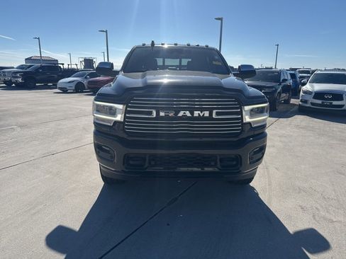 Used 2019 RAM 3500 Laramie image 3