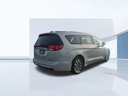 Used 2020 Chrysler Pacifica Limited w/ Advanced Safetytec Group image 5