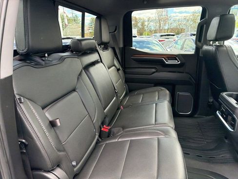 Used 2023 GMC Sierra 1500 Denali w/ Denali Reserve Package AWD/4WD image 14