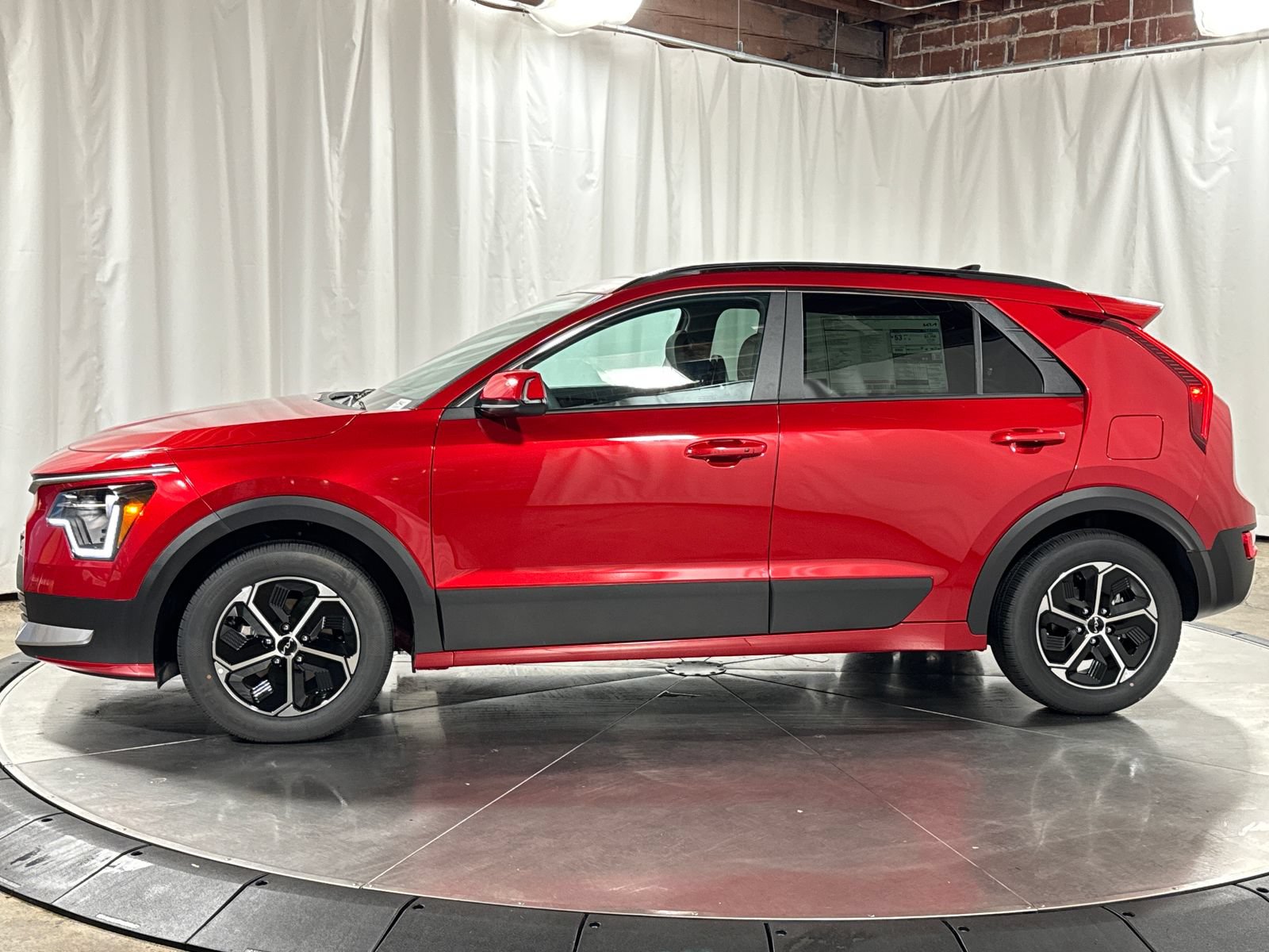 New 2026 Kia Niro EX FWD image 6