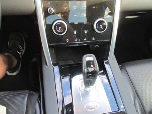 Used 2021 Land Rover Discovery Sport S image 49