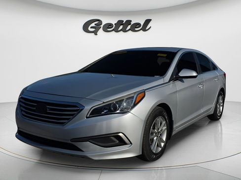 Used 2016 Hyundai Sonata SE FWD image 1