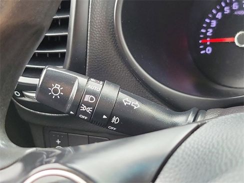 Used 2019 Kia Soul + image 15