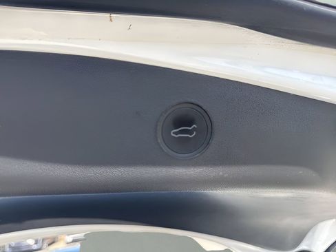 Used 2023 Tesla Model 3 Performance image 32