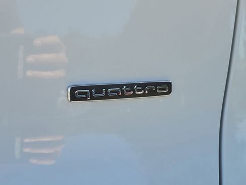 Used 2025 Audi Q5 Premium Plus w/ Premium Plus image 8