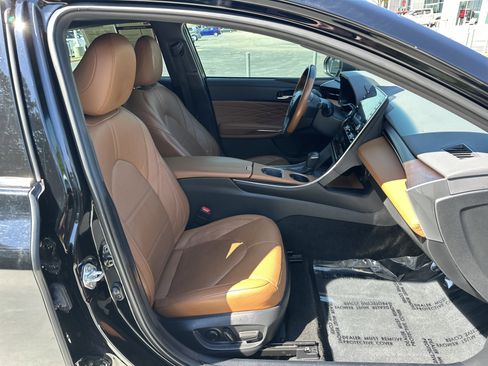 Used 2022 Toyota Avalon Limited w/ Advanced Safety Package FWD image 33