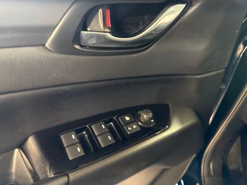 Used 2025 MAZDA CX-5 AWD 2.5 S w/ Select Package image 19