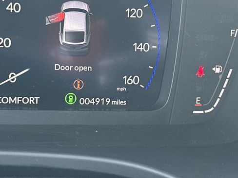 Certified 2024 Acura Integra FWD image 31