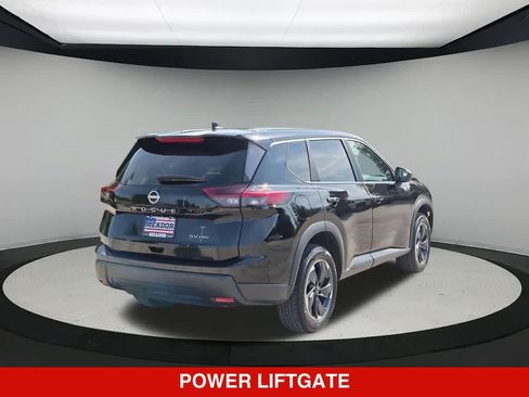 Used 2024 Nissan Rogue SV AWD/4WD image 6