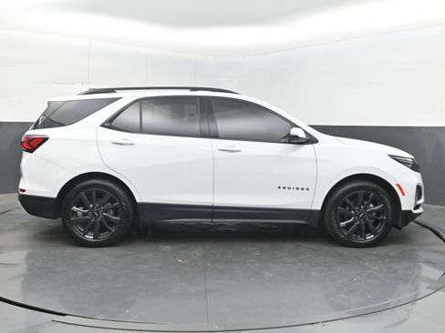 Used 2022 Chevrolet Equinox RS w/ RS Leather Package FWD image 8
