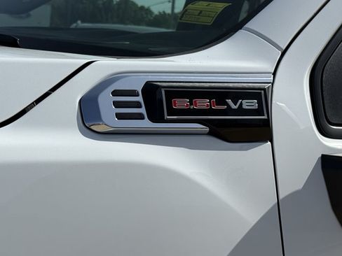 New 2026 GMC Sierra 2500 Pro w/ Convenience Package AWD/4WD image 12