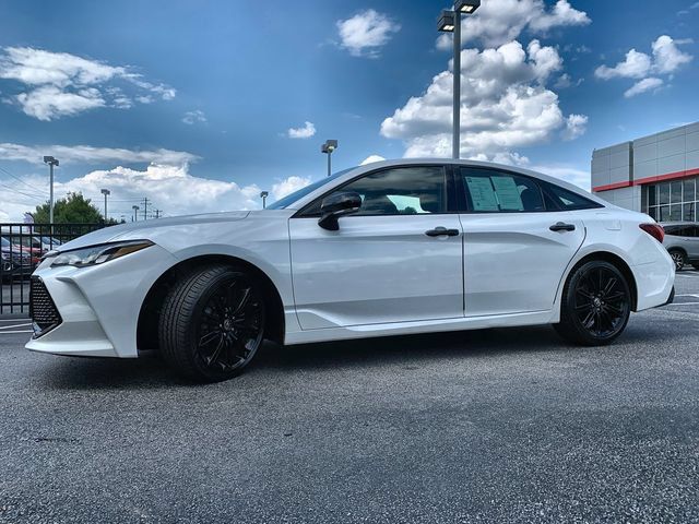 Used 2021 Toyota Avalon XSE FWD image 5