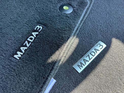 Used 2023 MAZDA MAZDA3 s FWD image 61