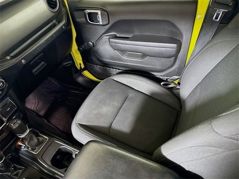 Used 2023 Jeep Wrangler Sport image 21