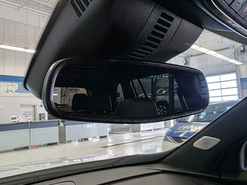 Used 2025 Buick Enclave Avenir w/ Trailering Package, 5000 lbs. AWD/4WD image 44