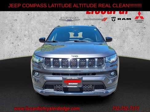 Used 2023 Jeep Compass Latitude w/ Sun and Sound Group AWD/4WD image 2